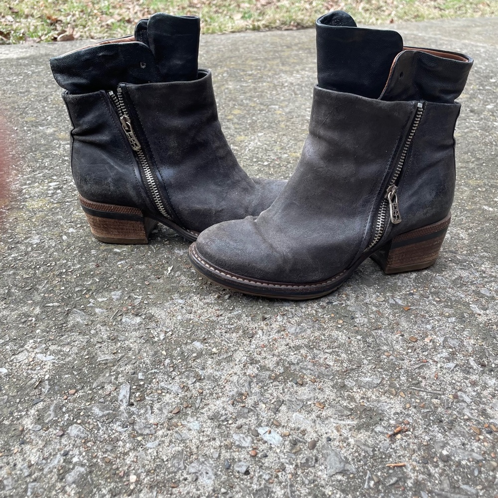 A.S. 98 by Steven Tyler Zip Moto boots